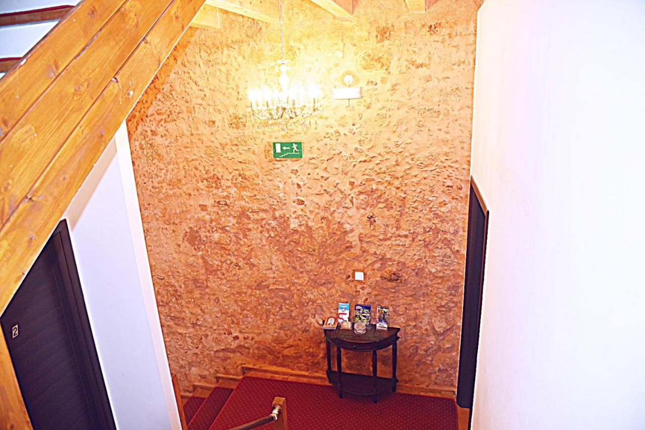 Santrivani Rooms Chania  Bagian luar foto