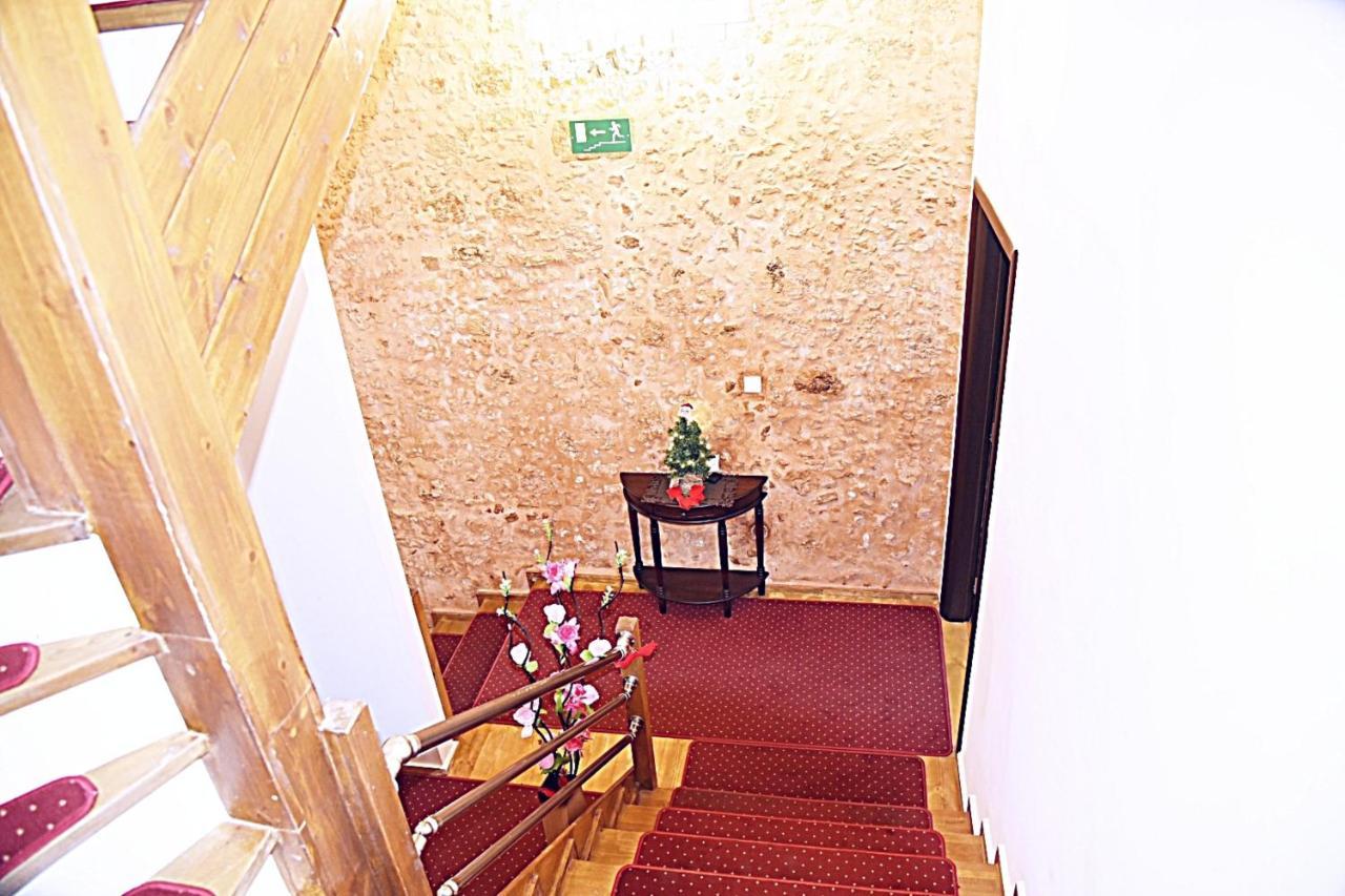 Santrivani Rooms Chania  Bagian luar foto